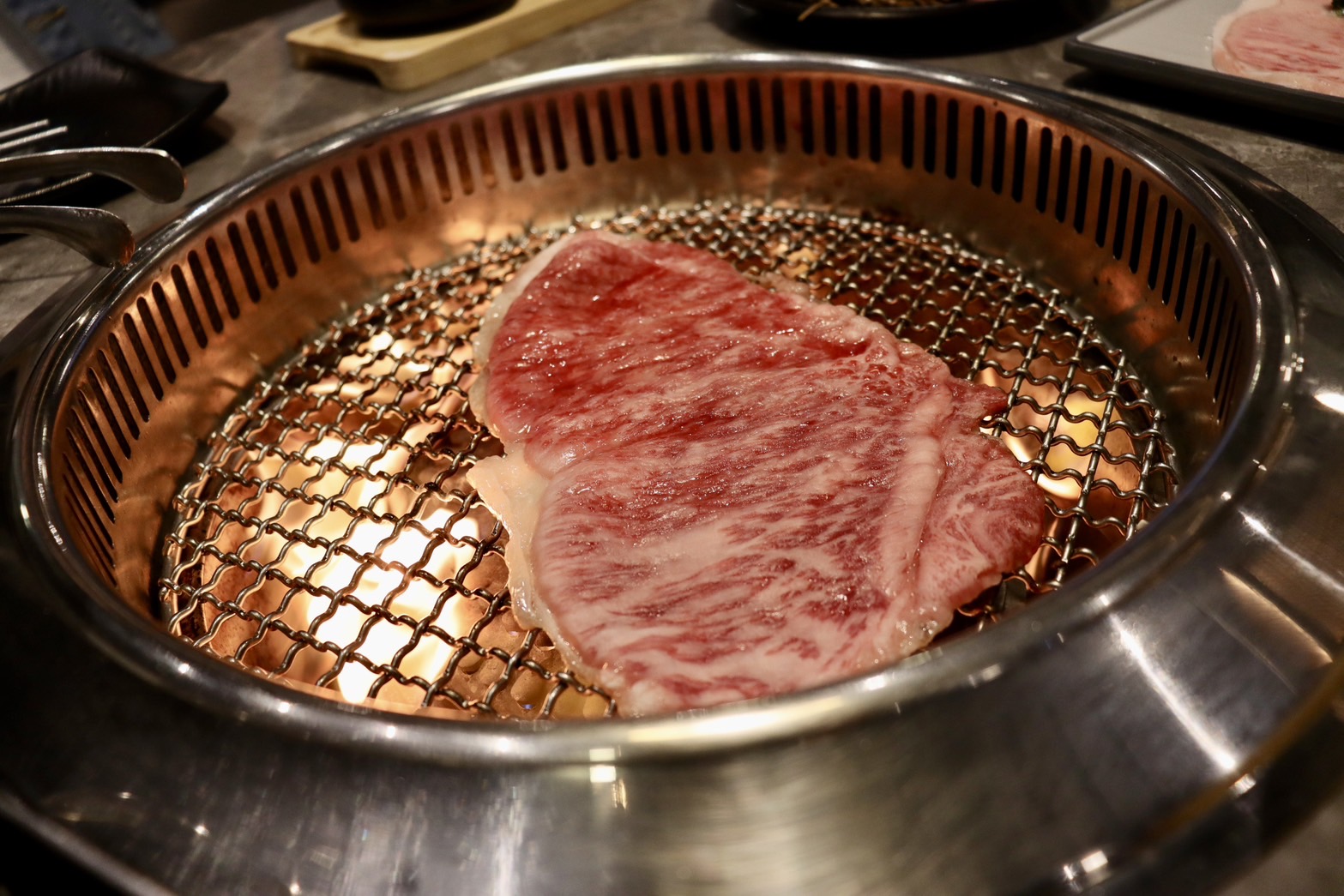 吃肉肉 CHIH ROU ROU 燒肉専門店 | 竹北最頂日本Ａ５和牛吃到飽 @傑哥的閒暇人生