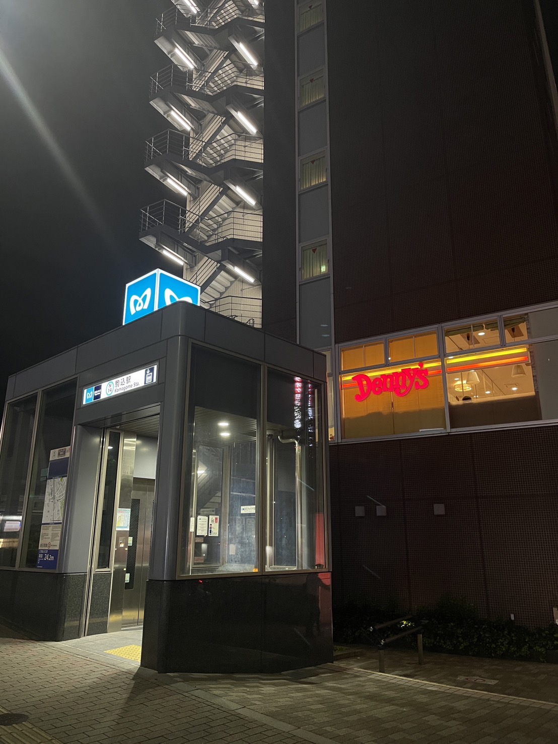 JR東日本METS飯店-駒込 |  JR山手線駒込站南口步行1分，房間就看的到六義園 @傑哥的閒暇人生